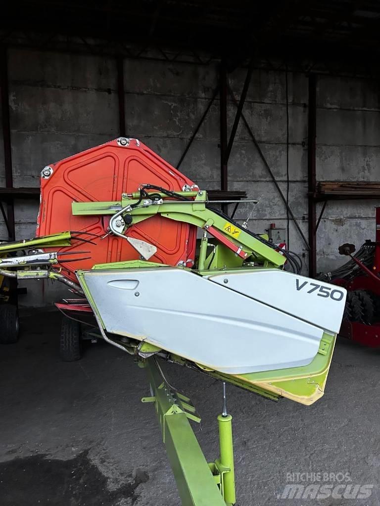CLAAS Tucano 480 Kombinované zberacie stroje