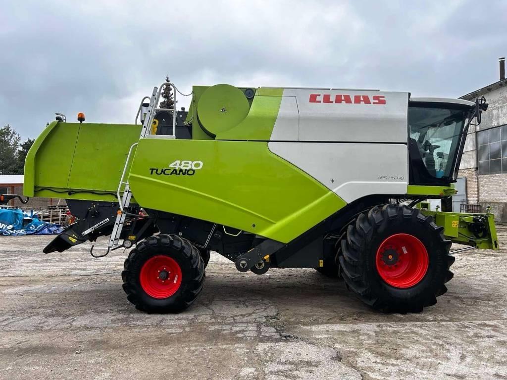 CLAAS Tucano 480 Kombinované zberacie stroje