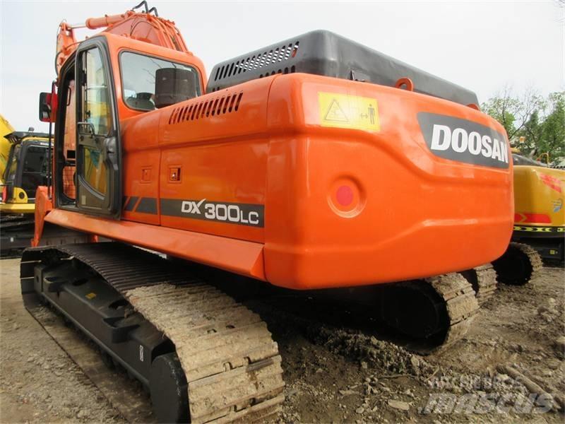 Doosan DX 300 LC Pásové rýpadlá