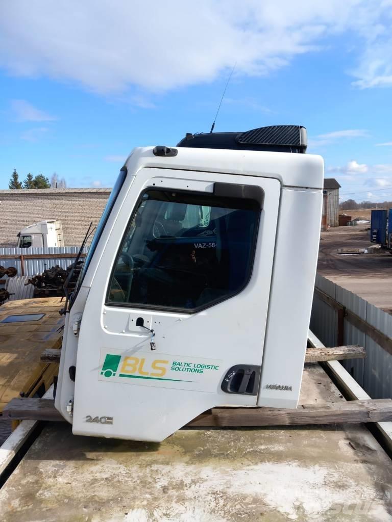 Renault Midlum 240 Kabíny a interiér