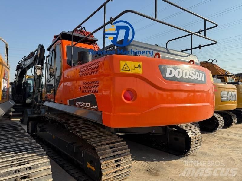 Doosan DX 300LC-9C Pásové rýpadlá