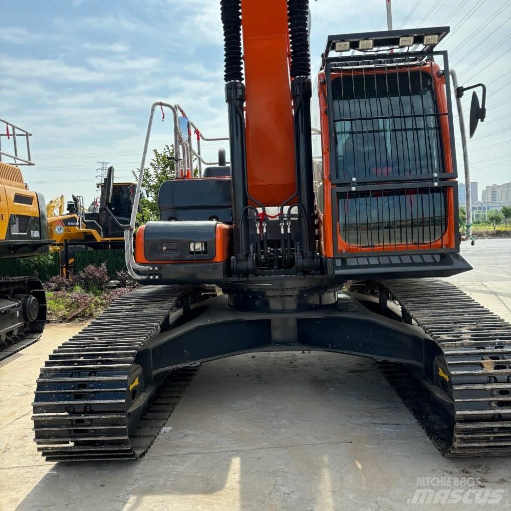 Doosan DX 300LC-9C Pásové rýpadlá
