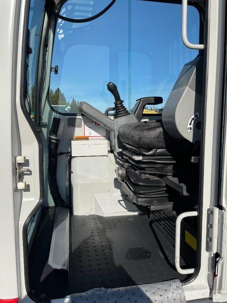 Takeuchi TCR 50 Pásové sklápače