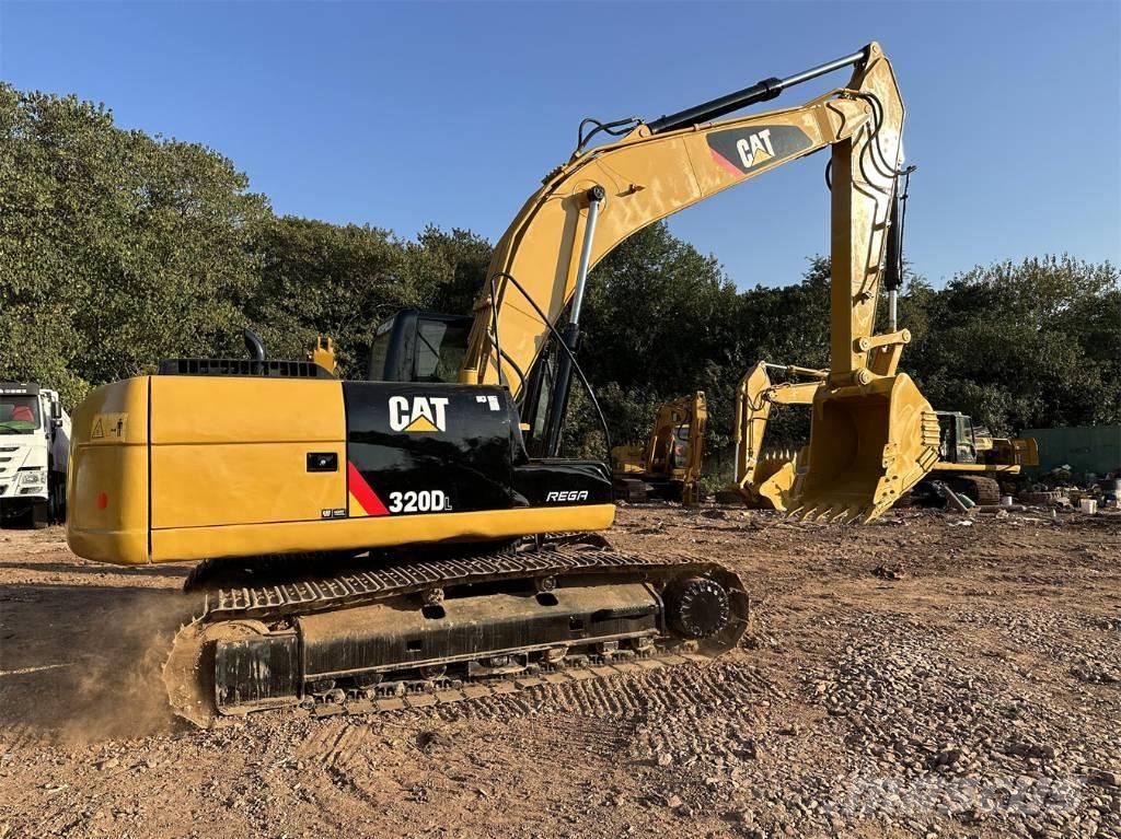 CAT 320D Pásové rýpadlá