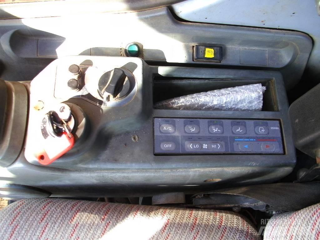 Fiat-Kobelco EX215W Kolesové rýpadlá