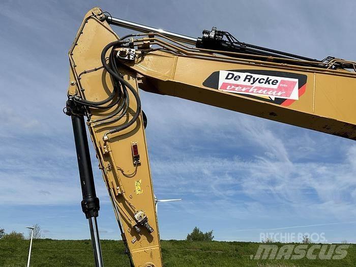 CAT 323FL Pásové rýpadlá