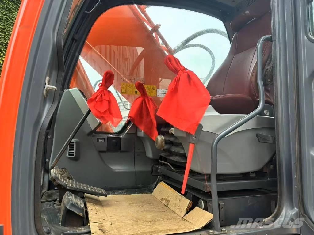 Doosan DX 225 LC Pásové rýpadlá