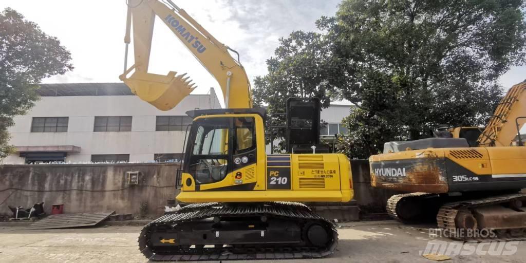Komatsu PC 210-8 Pásové rýpadlá