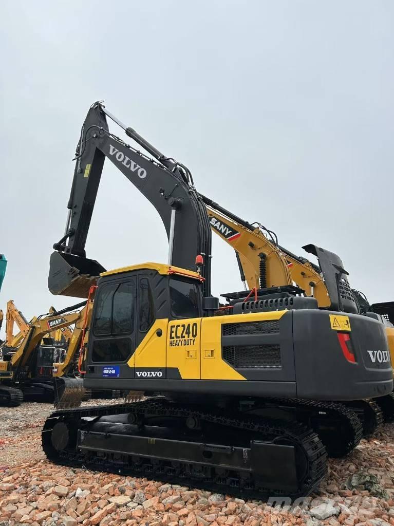 Volvo EC 240 Pásové rýpadlá