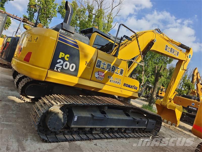 Komatsu PC 220 Pásové rýpadlá