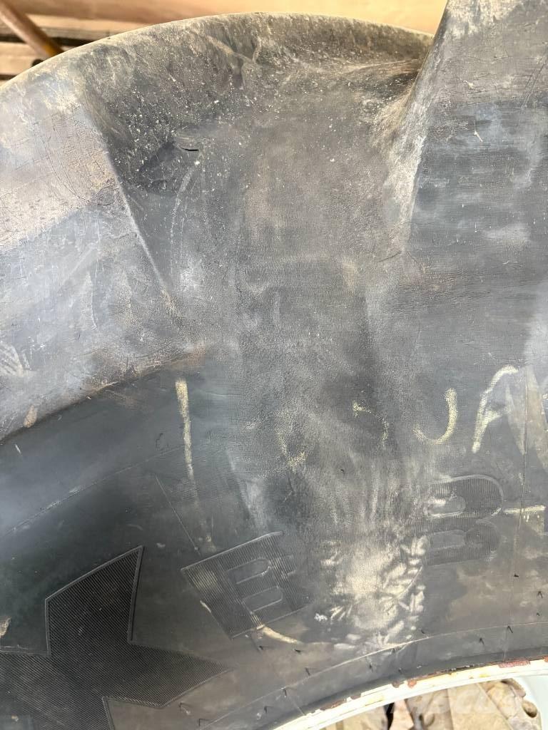 Michelin 800/70R32 Pneumatiky, kolesá a ráfiky