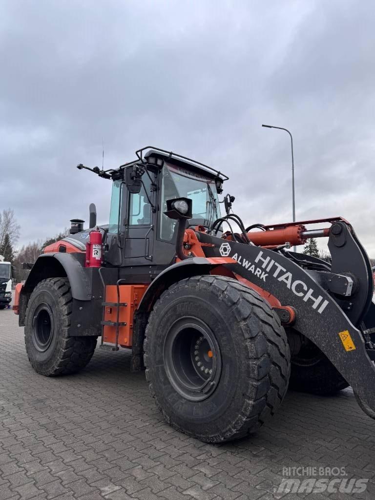 Hitachi ZW 220-7 Kolesové nakladače