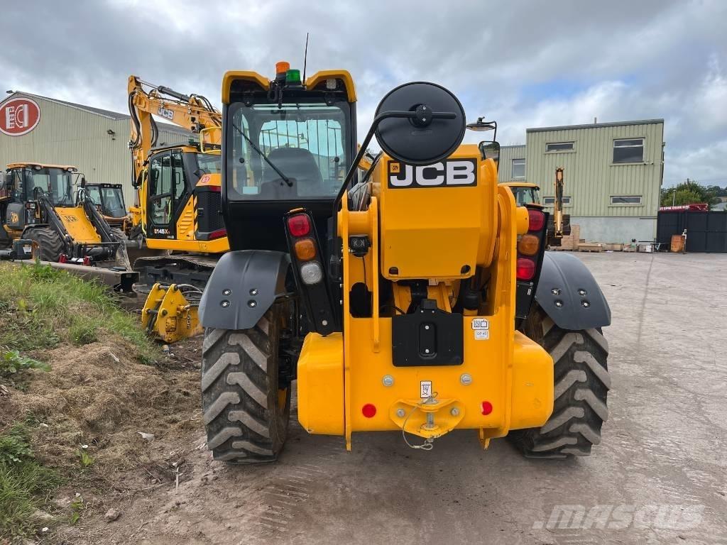 JCB 540-180 Teleskopické kolesové nakladače