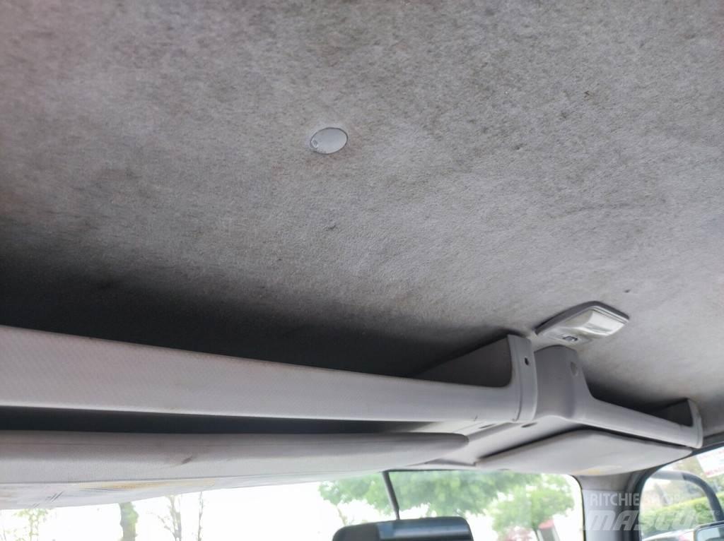 Isuzu 1815 mm Kabíny a interiér