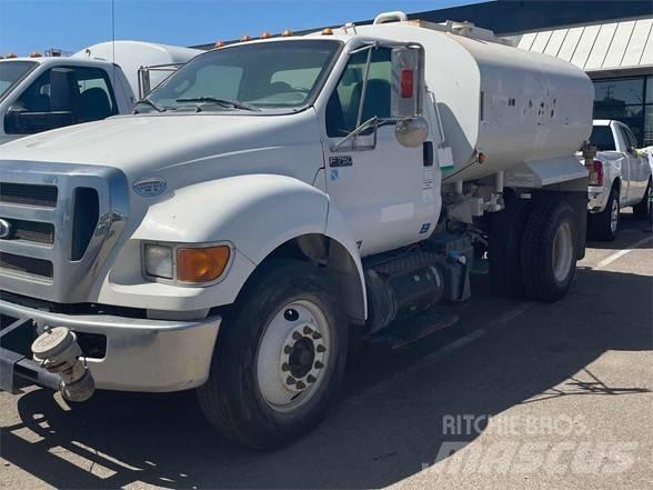 Ford F750 Cisternové nákladné vozidlá