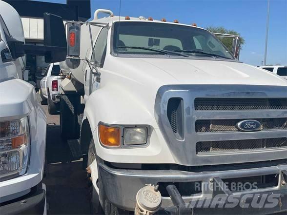 Ford F750 Cisternové nákladné vozidlá