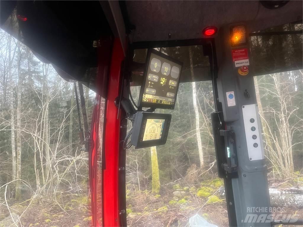 Komatsu 895 Lesné traktory