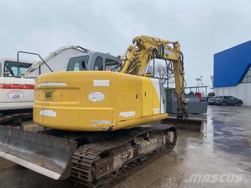 New Holland E 145 Pásové rýpadlá