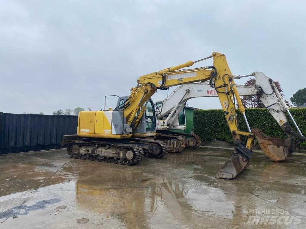 New Holland E 145 Pásové rýpadlá