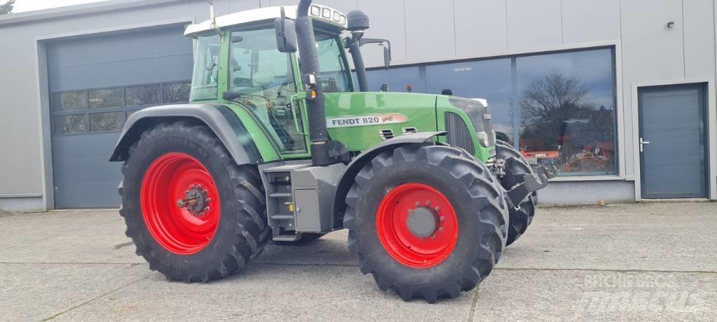 Fendt 820 Vario TMS Traktory