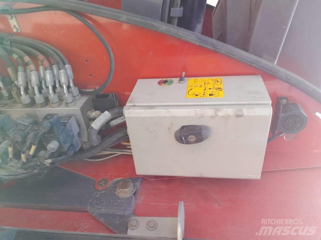 Manitou 120 AET JC Kĺbové plošiny