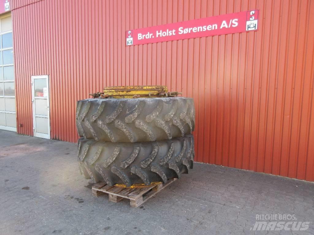 Firestone 20.8-38 Pneumatiky, kolesá a ráfiky