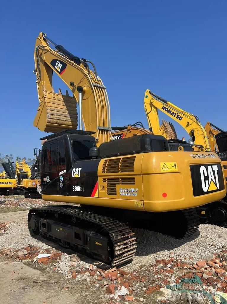 CAT 330 D Pásové rýpadlá