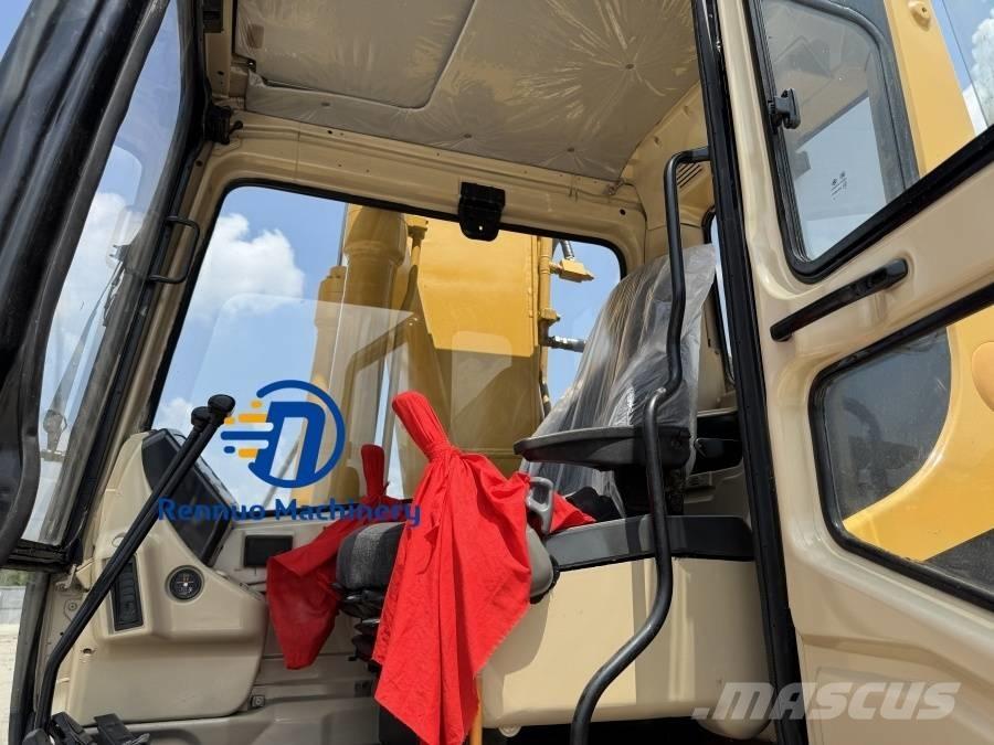 CAT 320B Pásové rýpadlá