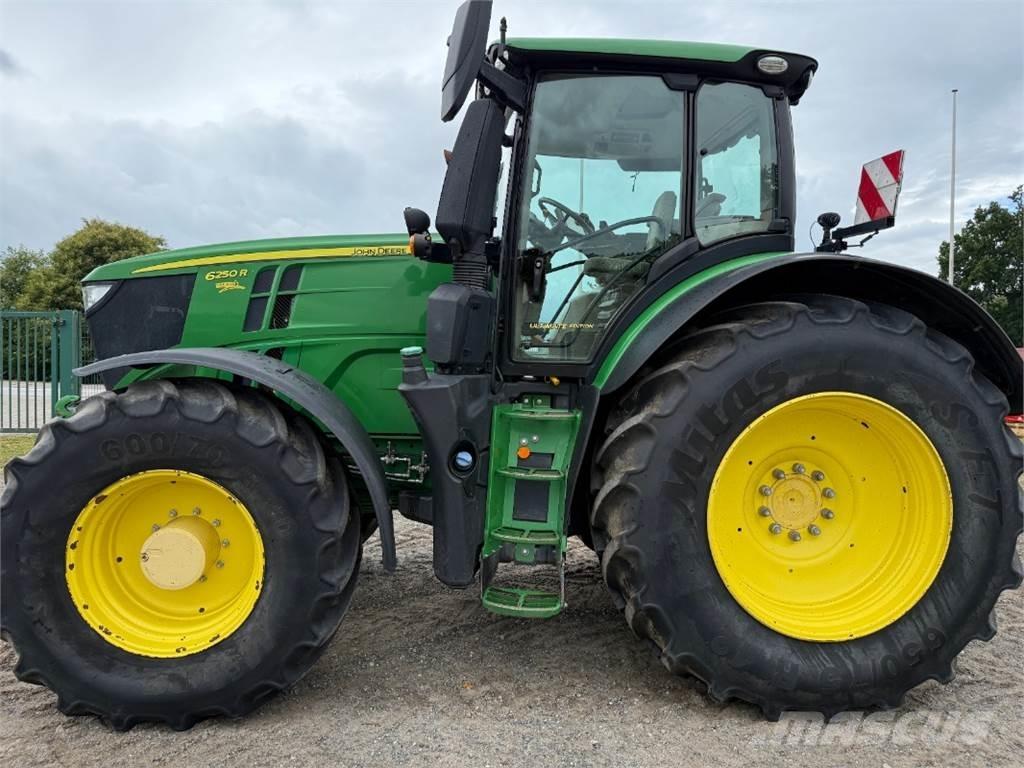 John Deere 6250R Ďalšie poľnohospodárske stroje