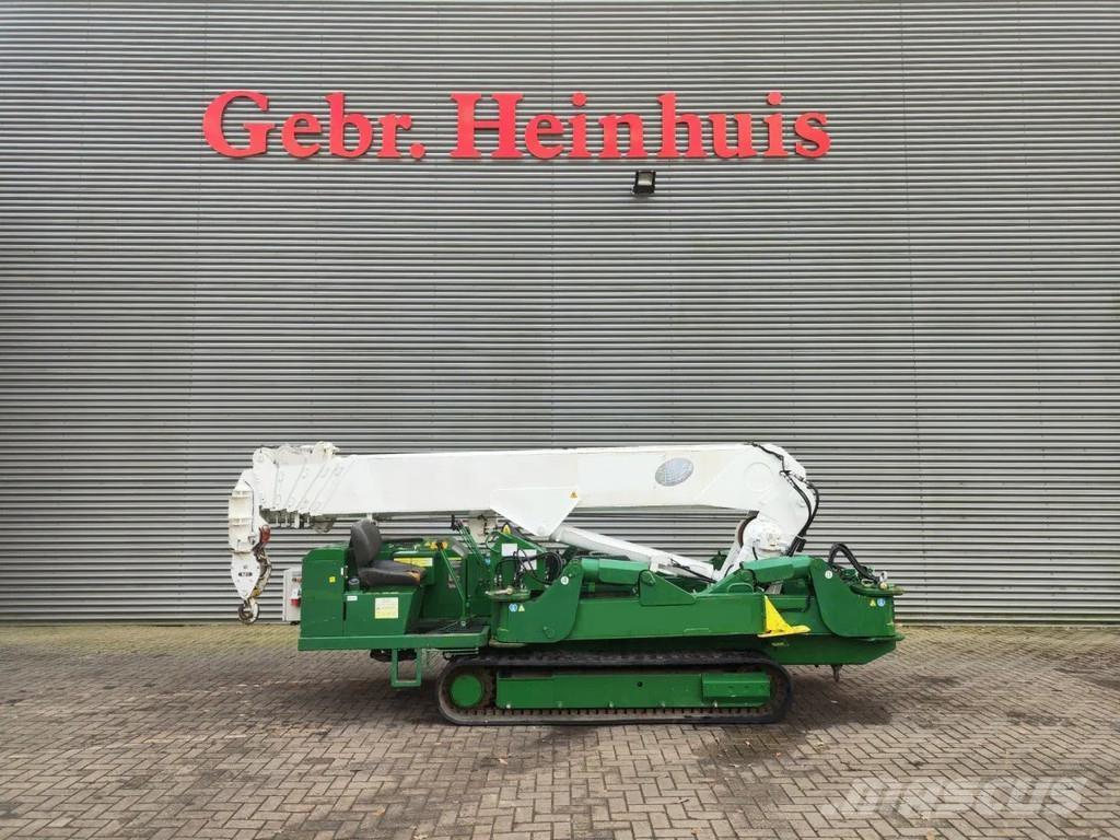 Unic URW 706 CDE Pásové žeriavy