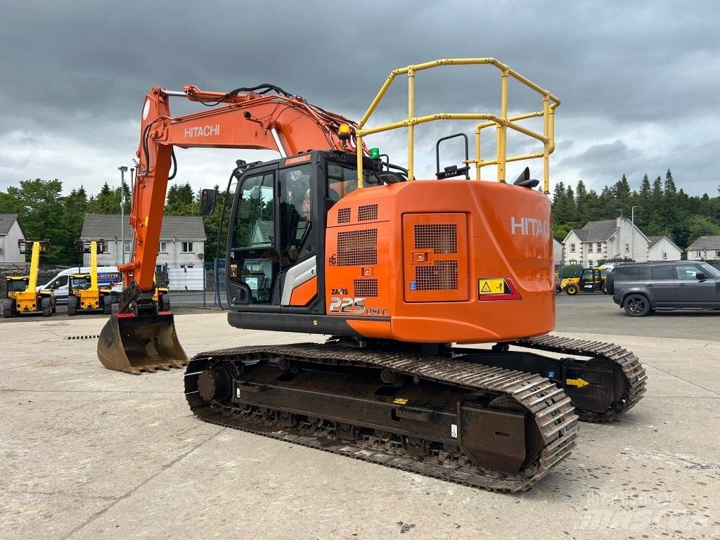 Hitachi ZX225 USLC-7 Pásové rýpadlá