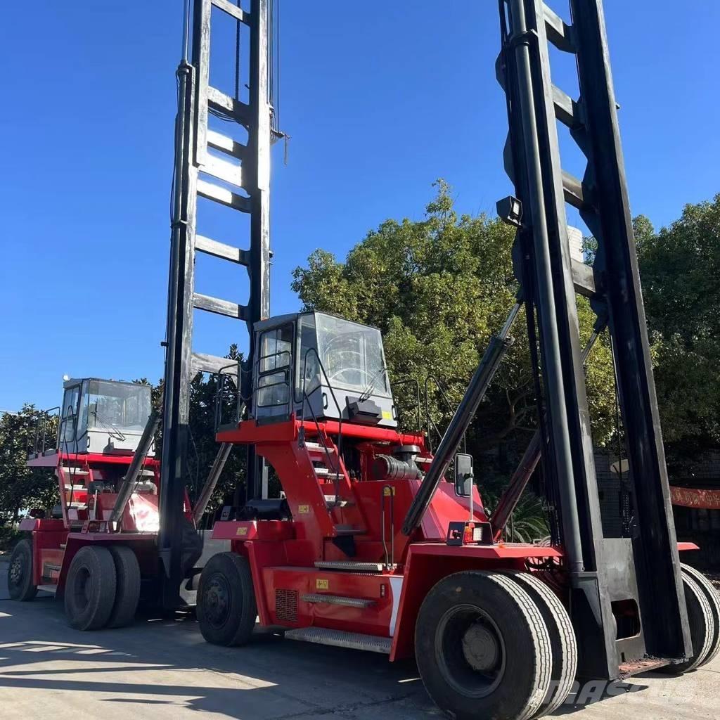 Kalmar DCE 80-45 E7 Stohovacie žeriavy