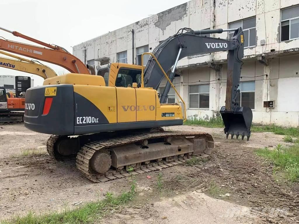 Volvo EC210D Pásové rýpadlá