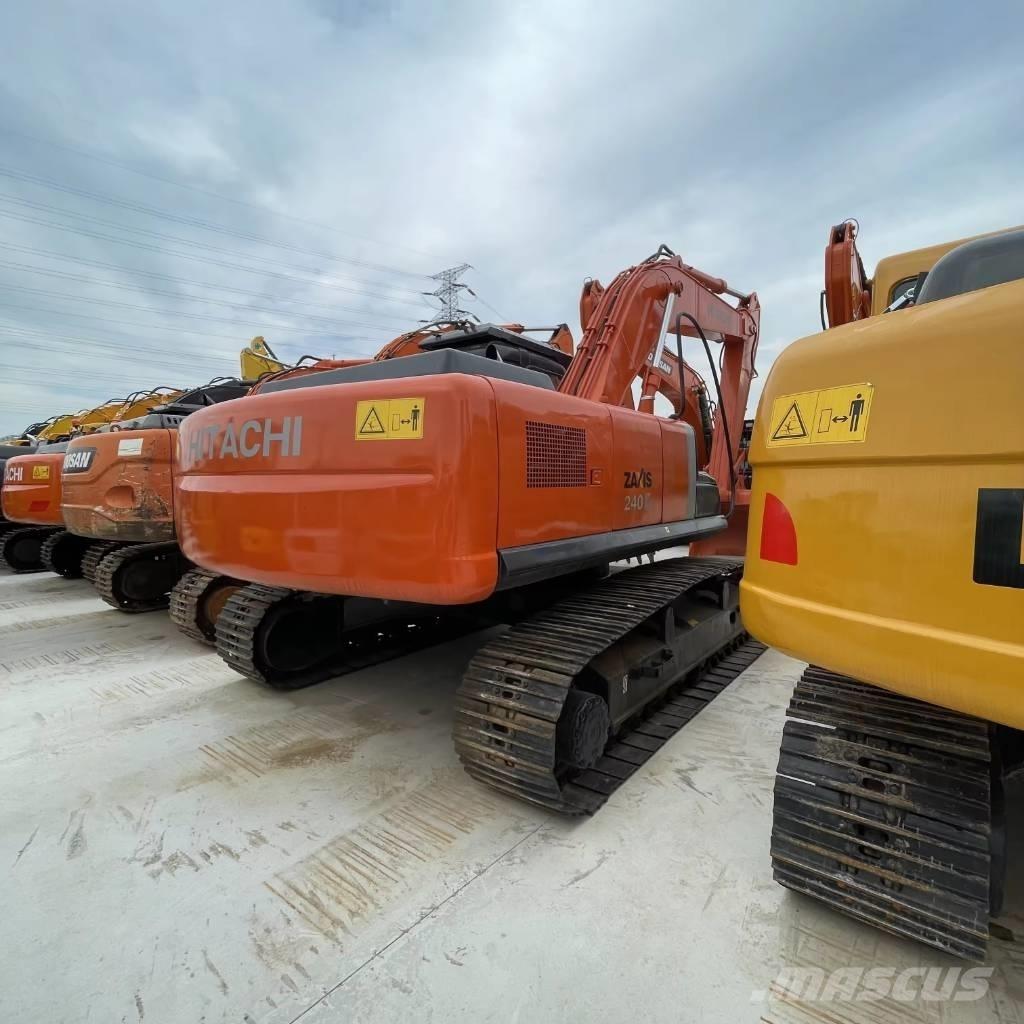Hitachi ZX 240 Pásové rýpadlá