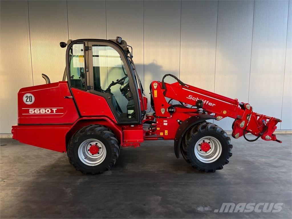 Schäffer 5680 T Kolesové nakladače