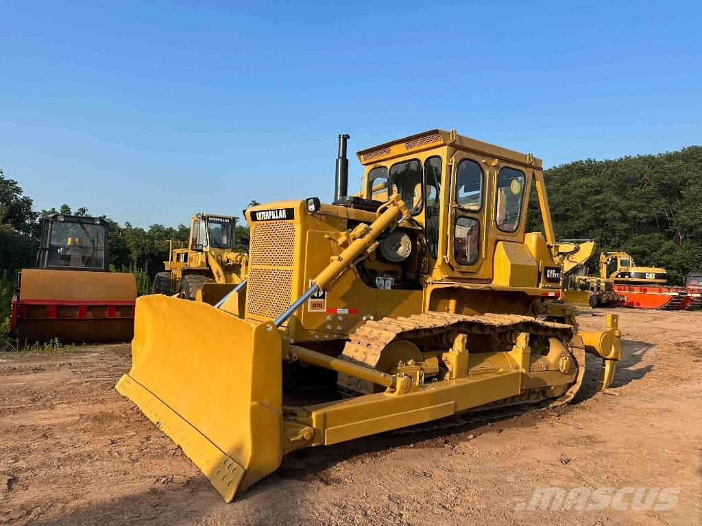 CAT D7G Pásové dozéry
