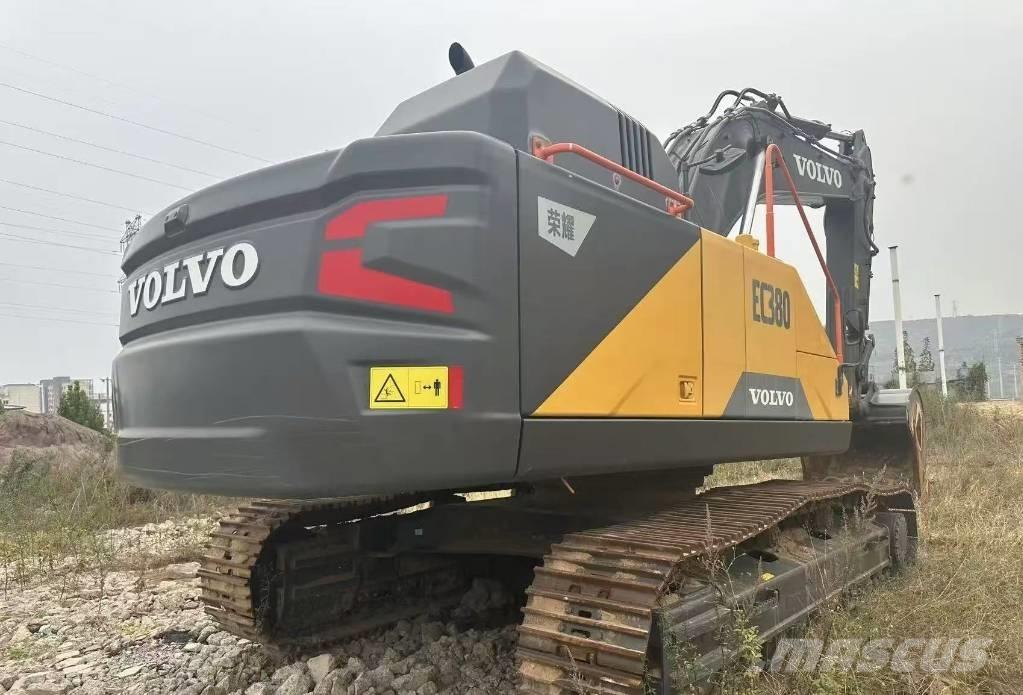 Volvo EC 380 D Pásové rýpadlá