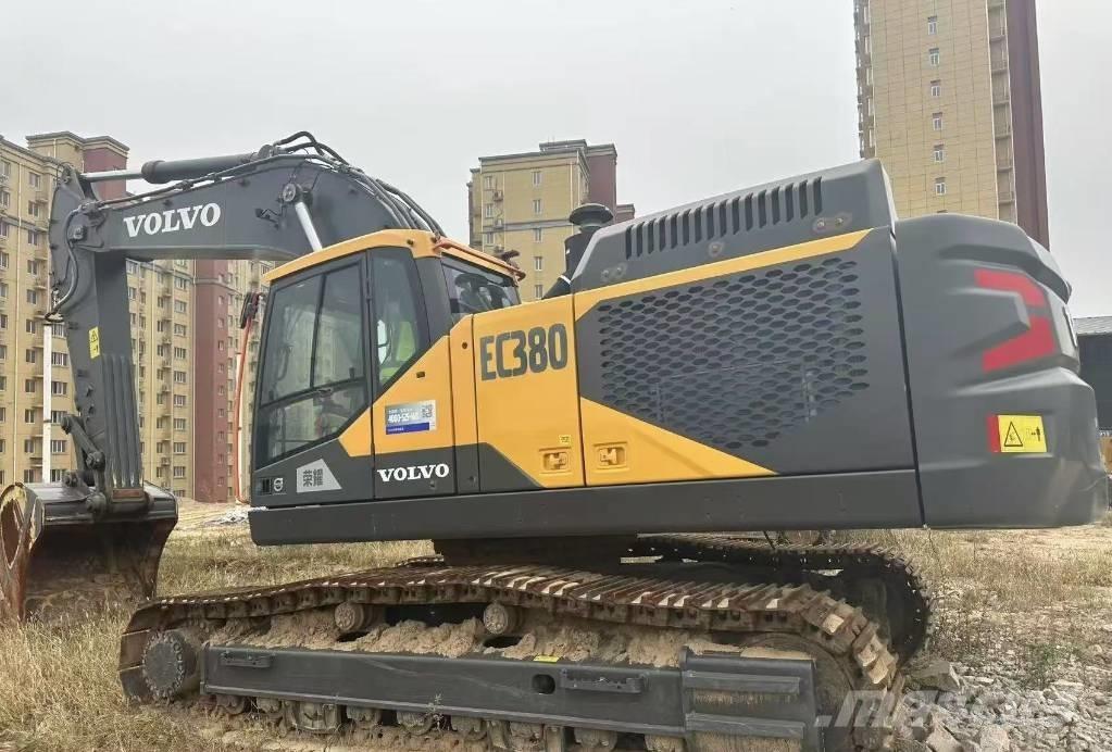 Volvo EC 380 D Pásové rýpadlá