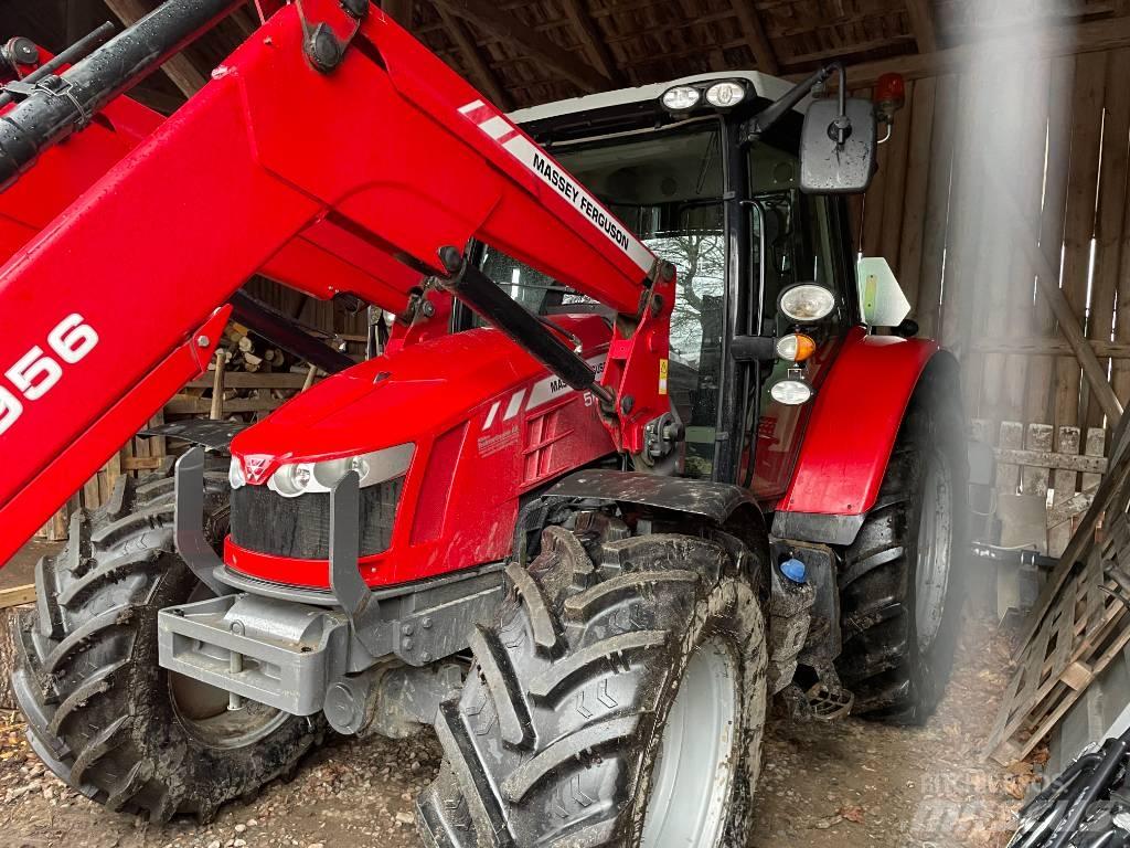Massey Ferguson 5613 Traktory