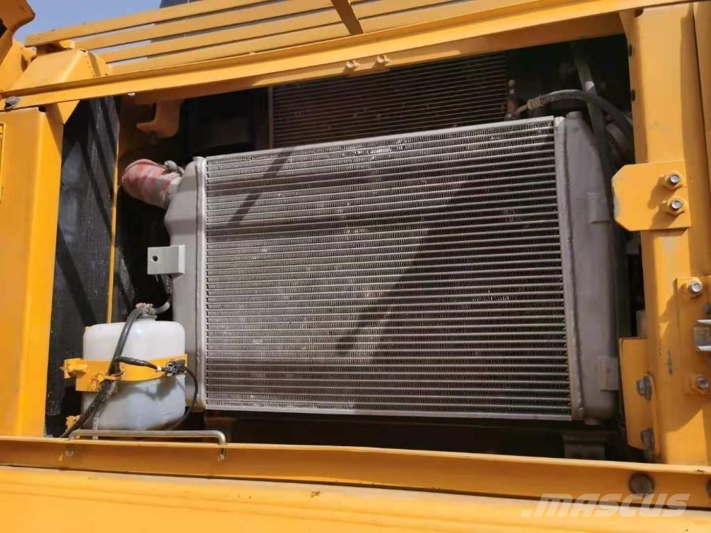 Komatsu PC360-7 Pásové rýpadlá