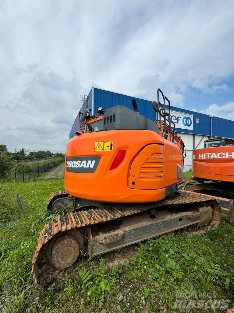 Doosan DX 140 LCR Pásové rýpadlá
