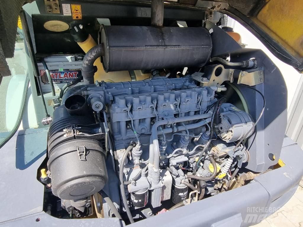 Kramer-allrad 750 Kolesové nakladače