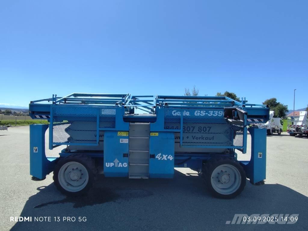 Genie GS 3390 RT Nožnicové zdvíhacie plošiny