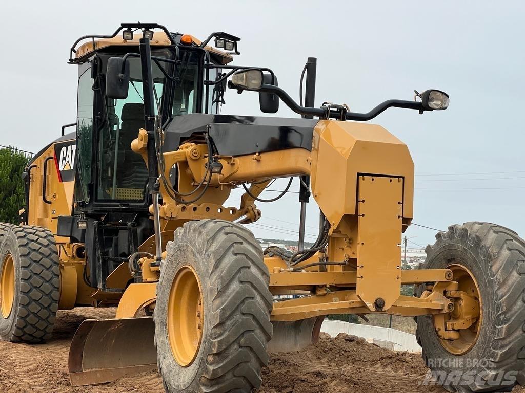 CAT 120 M Grejdery