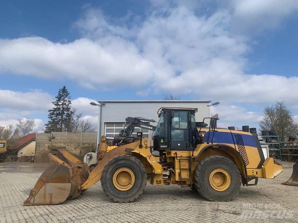 CAT 972 K Kolesové nakladače