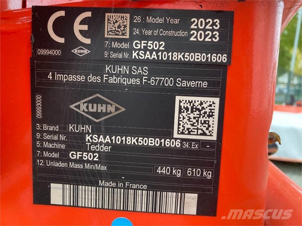 Kuhn GF 502 Obracače a zhrabovače sena