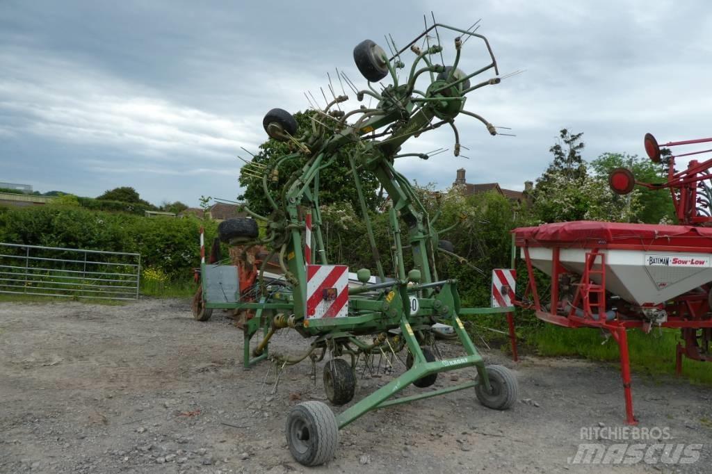 Krone KWT 10.50/8x7 Obracače a zhrabovače sena