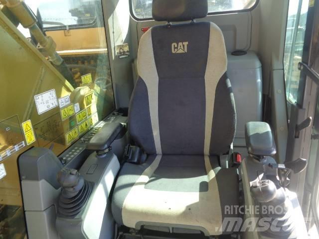 CAT 352 F Pásové rýpadlá