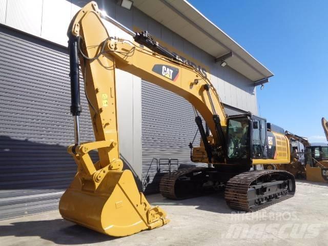 CAT 352 F Pásové rýpadlá