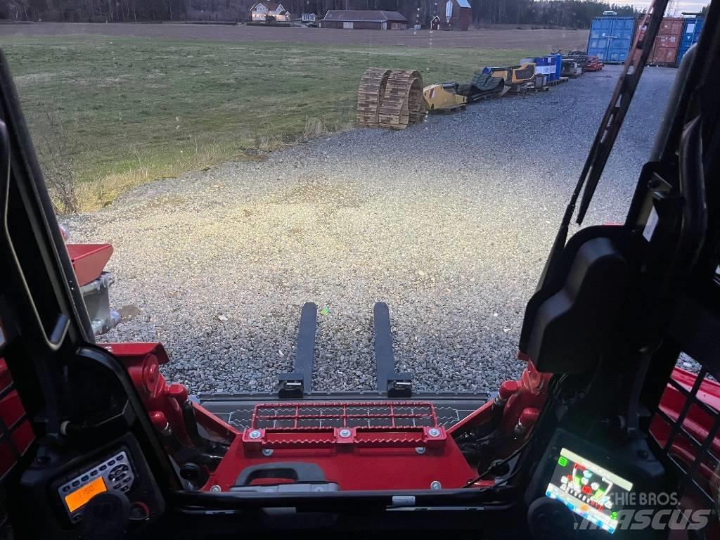 Takeuchi TL12-V2 Šmykom riadené nakladače